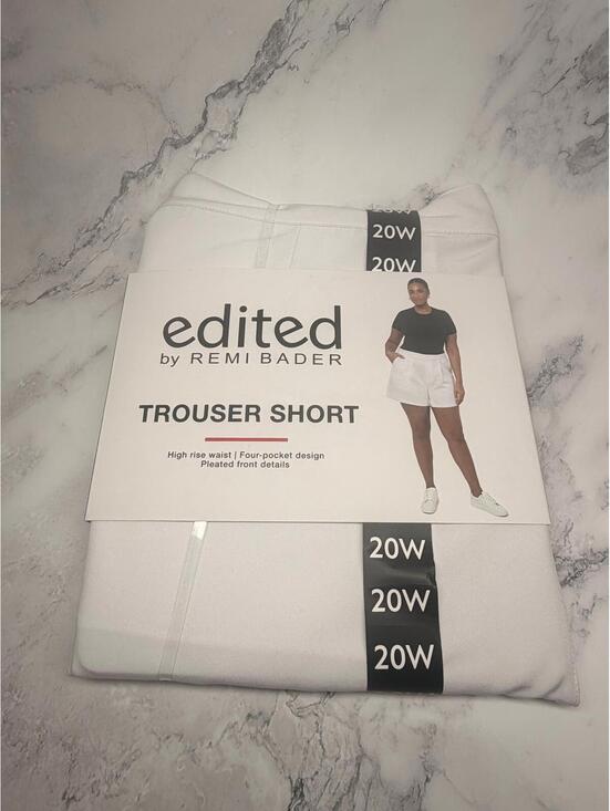 edited by Remi Bader Pants - Edited by Remi Bader Trouser Shorts 20W White High Rise Pleated NWT